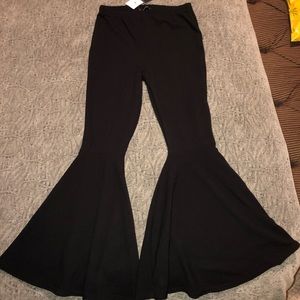 Bell Bottom Flowy Black High Waisted Pants!